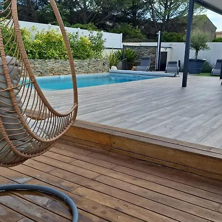 Avec Piscine Pour Un Sejour D'exception ! Villa